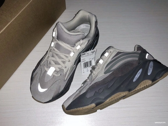 Adidas Yeezy FU7914 v2 Boost Tephra 700 1022